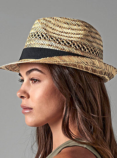 Hatt Trilby med svart hattband, 135 kr
